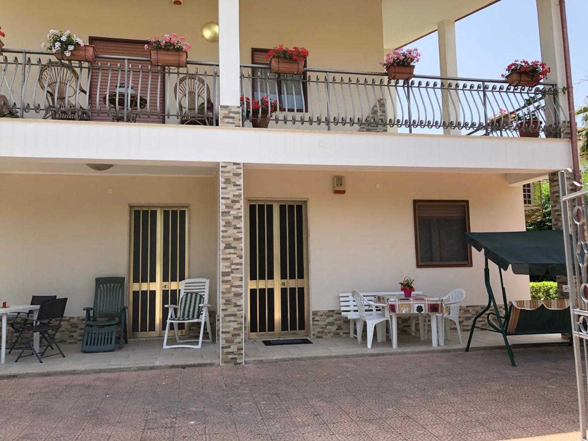 Apartament La Maison De Daniele Et Maria Fontane Bianche Zewnętrze zdjęcie